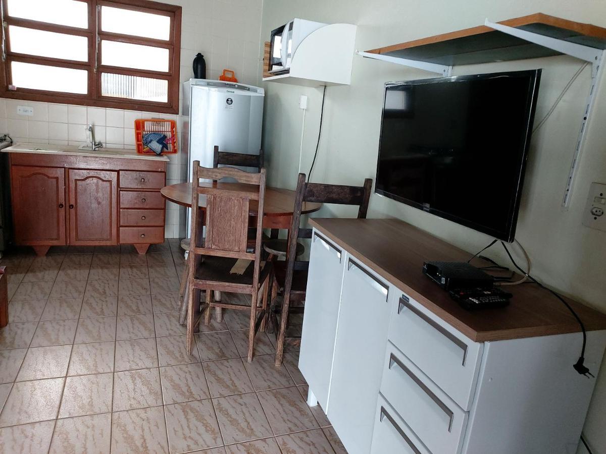 0006.02 - Maranduba - Chale - 1 Dorm - 5 Pess - 3 Quadras Do Mar - Piscina Coletiva - Wifi Villa Ubatuba Buitenkant foto